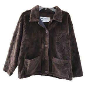Columbia Fuzzy button up Jacket Size M